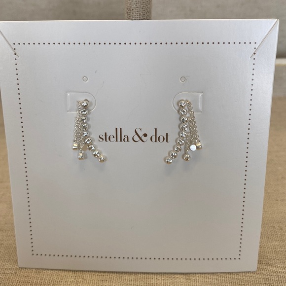 Cascading ear climbers - Picture 1 of 4